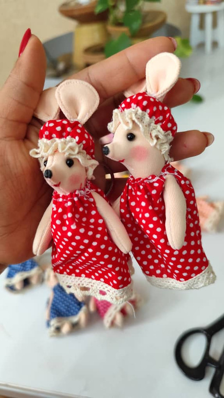 پاسوییچی موش پارچهای ۱۰ سانتی | عروسک دستدوز فانتزی و بامزه