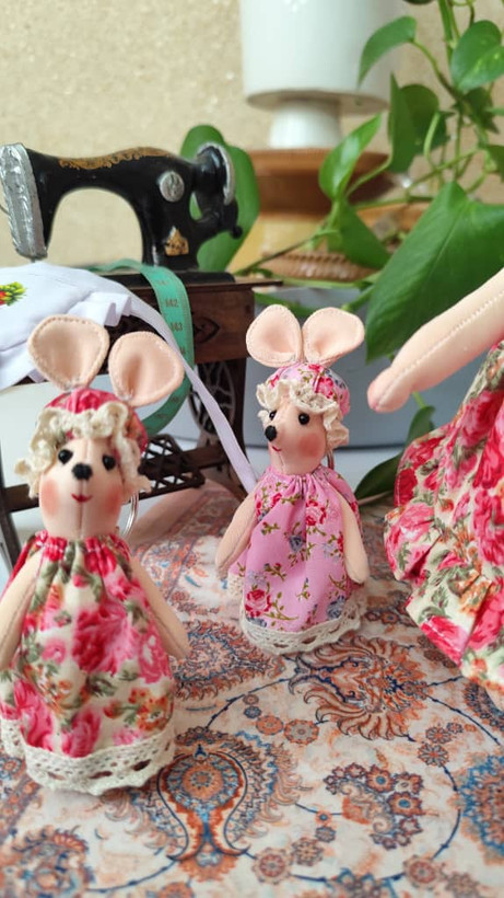 پاسوییچی موش پارچهای ۱۰ سانتی | عروسک دستدوز فانتزی و بامزه