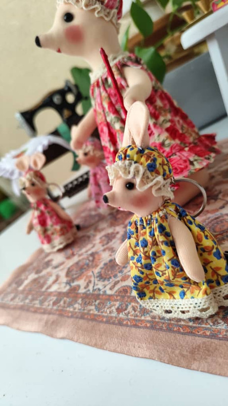 پاسوییچی موش پارچهای ۱۰ سانتی | عروسک دستدوز فانتزی و بامزه