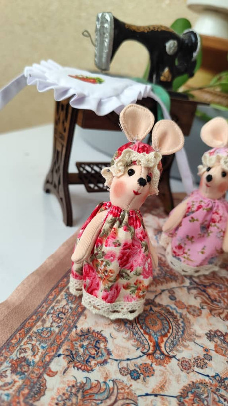 پاسوییچی موش پارچهای ۱۰ سانتی | عروسک دستدوز فانتزی و بامزه