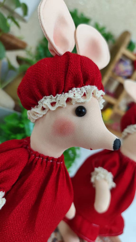 عروسک پارچهای موش پاسوییچی ۱۰ سانتی | دستدوز فانتزی و رنگارنگ