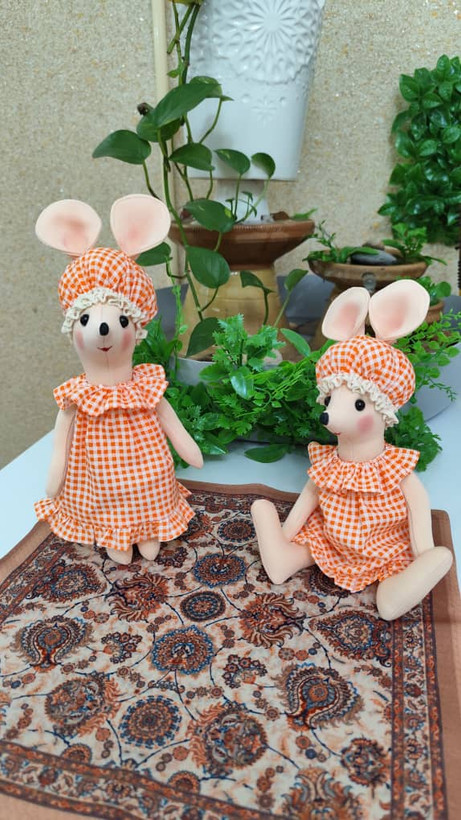 عروسک پارچهای موش پاسوییچی ۱۰ سانتی | دستدوز فانتزی و رنگارنگ