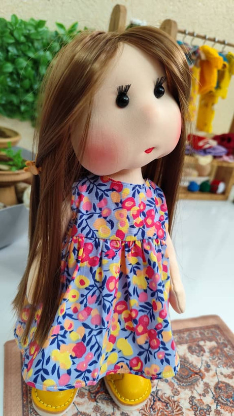 عروسک پارچهای خنگول دختر دستدوز ۴۰ سانتی