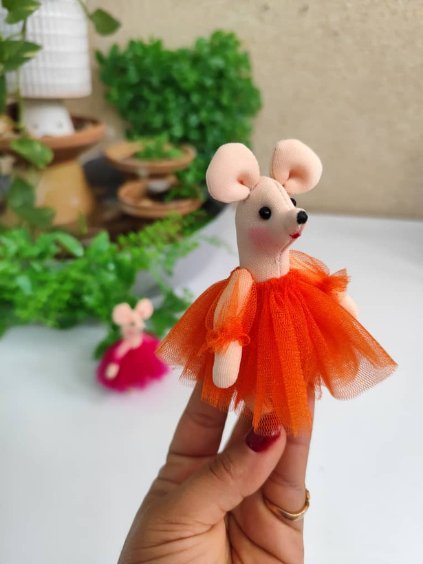 عروسک پارچهای موش پاسوییچی ۱۰ سانتی | دستدوز فانتزی و رنگارنگ