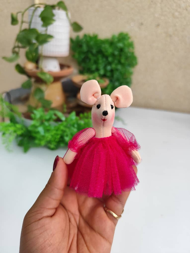 عروسک پارچهای موش پاسوییچی ۱۰ سانتی | دستدوز فانتزی و رنگارنگ