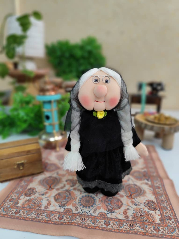 عروسک پارچهای ننهجون دوستداشتنی با قد ۲۵ سانتیمتر