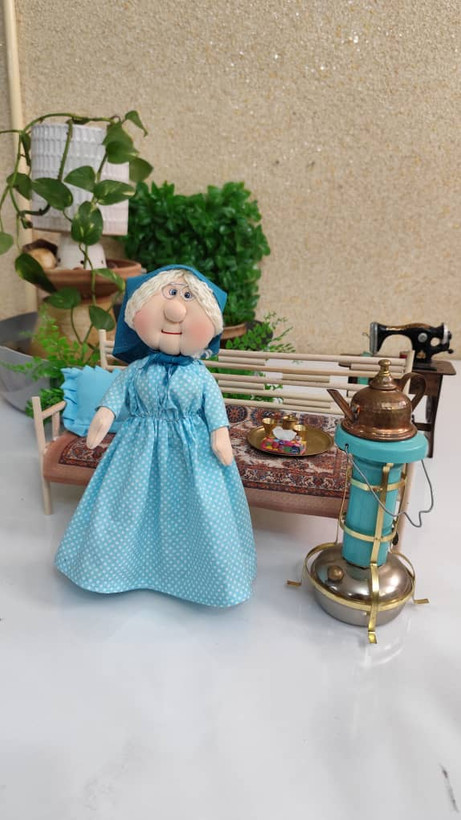 عروسک پارچهای ننهجون دستدوز ۳۵ سانتی | عروسک سنتی و کلکسیونی ایرانی